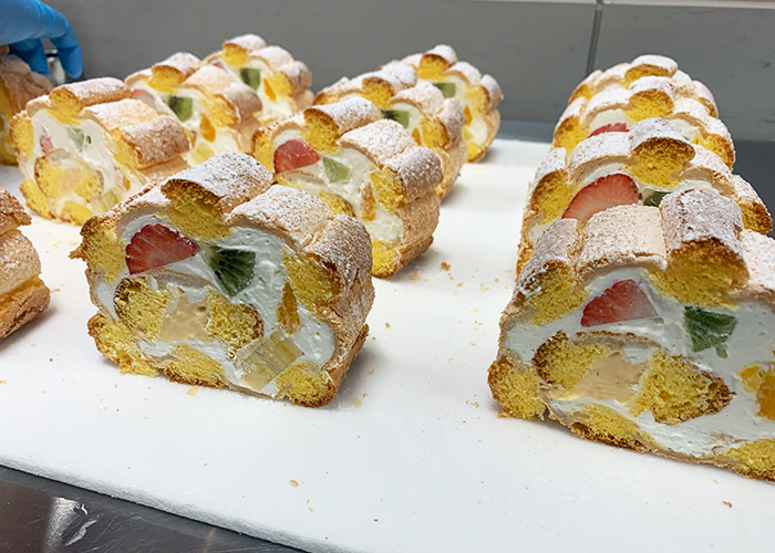 初夏にぴったり！愛媛・今治の絶品フルーツケーキ、スイーツロールとは？